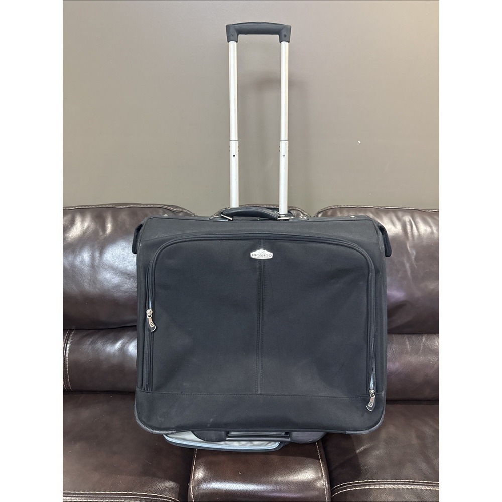 Ricardo Beverly Hills Rolling Garment Bag Suitcase Black 24x22x12 Travel Luggage